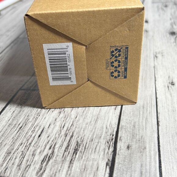 Grove Co. Dish Soap Dispenser - Picture 5 of 9